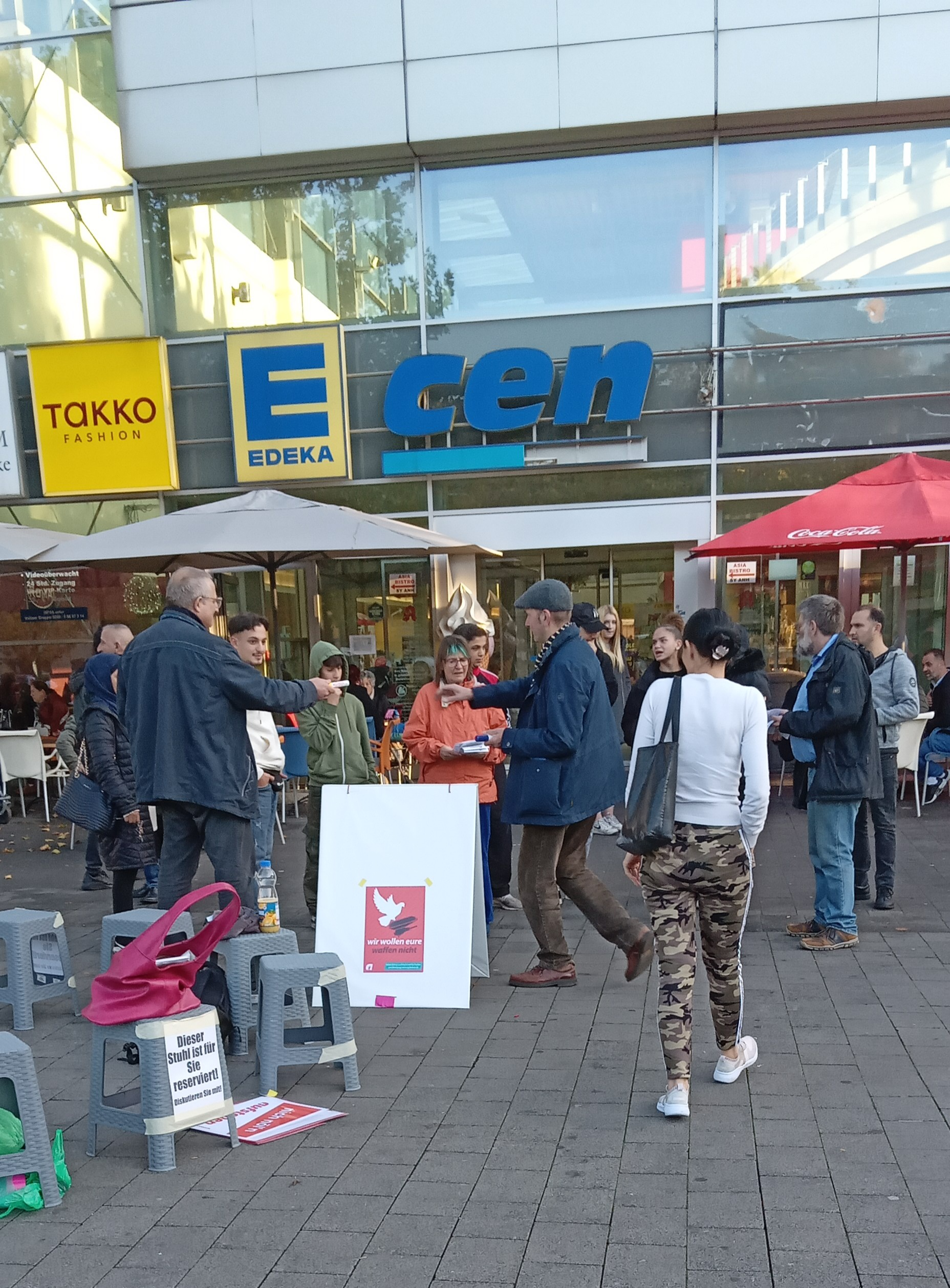 https://machmit.aufstehen.de/mitmachen/images/AktionDuisburgBild1.png