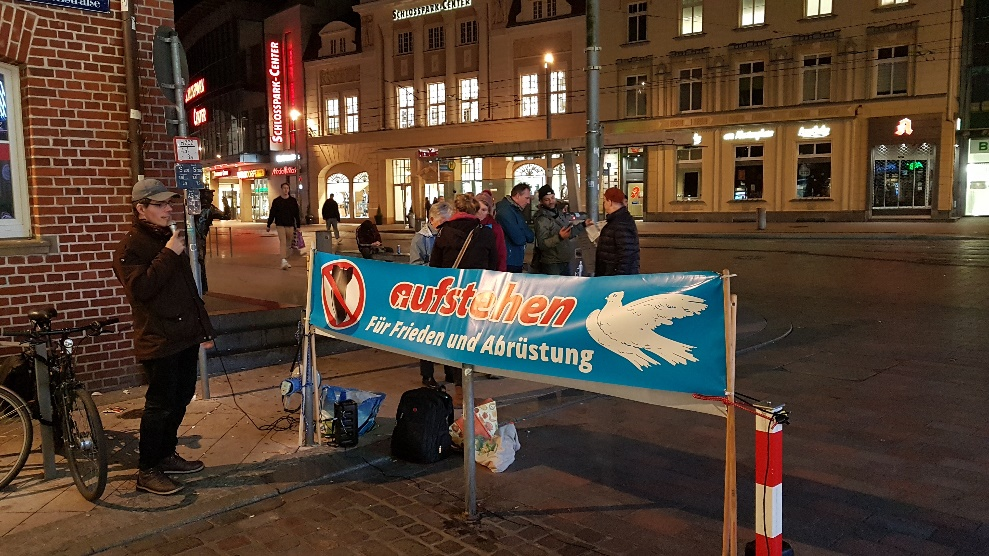 https://machmit.aufstehen.de/mitmachen/images/Bild20221120AktSchwerin02.png