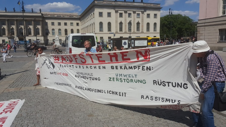 https://machmit.aufstehen.de/mitmachen/images/Bild20221203_Berlin01.png