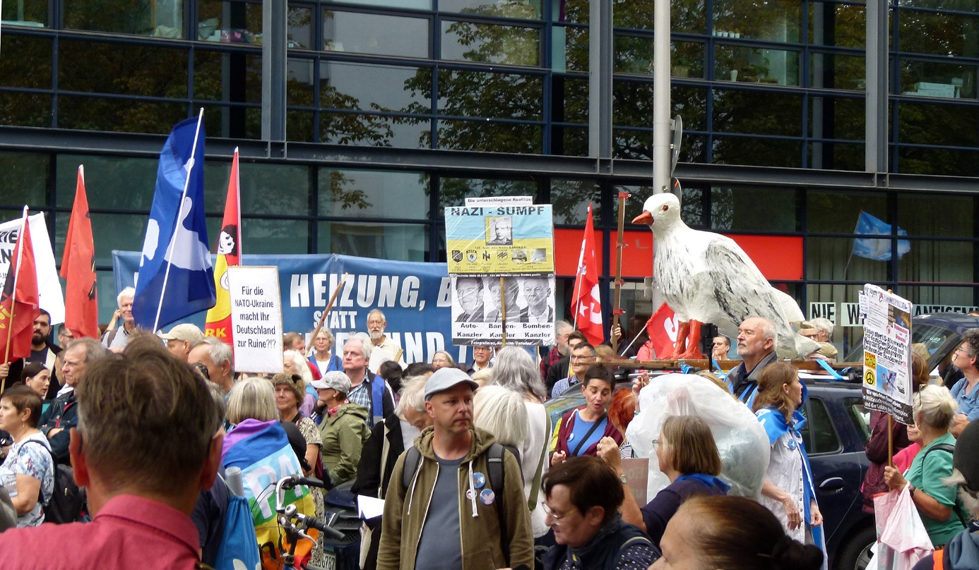 https://machmit.aufstehen.de/mitmachen/images/Bild20231014_Berlin2.png