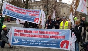 https://machmit.aufstehen.de/mitmachen/images/Bild20231224_Transparente.png