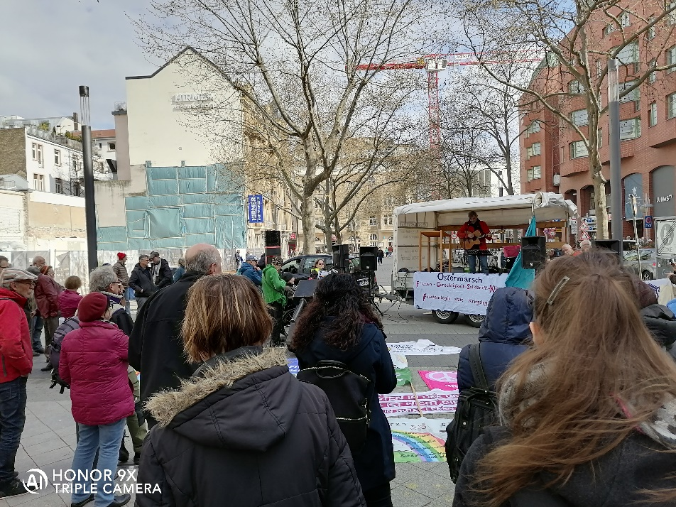 https://machmit.aufstehen.de/mitmachen/images/Bild20240415_OstermarschMannheim.png